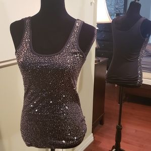 Black sequin tank rue 21 size large